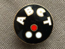 Billard : rare insigne de l'amicale billard club de Tours - années 30