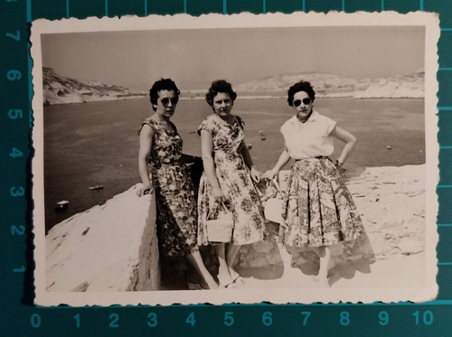 Photo trois femmes elegante - trois,