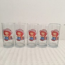 CHARLOTTE AUX FRAISES - lot de