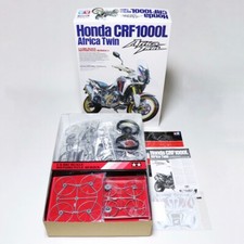 Honda CRF 1000L Africa Twin échelle 1/6 kit maquette plastique Tamiya Japan