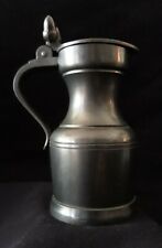 Lot n°79)Pichet couvert a