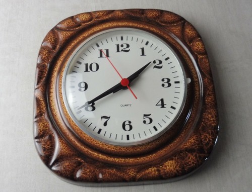 Ancienne horloge montre - ancienne,