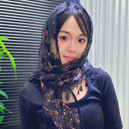 Foulard triangle dentelle