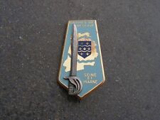insigne    militaire  cadres de reserve seine et marnes    ref (100)