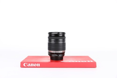 Canon 200 6 is - f3,5-5,6,