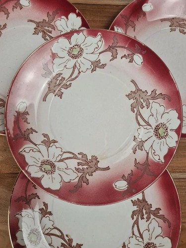 Lot petites assiettes - 4,