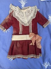 Belle Robe Ancienne Poupee