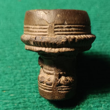 Pipe Sculptée - Pipe en terre cuite - Symboles Sculptés