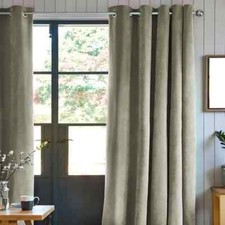 Rideau velours Occultant 100% Polyester 140x250 cm Oeillets Couleur Taupe Uni