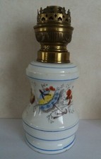 ancienne lampe à pétrole porcelaine/ décor ombrelle parapluie/bobèche Matador 15