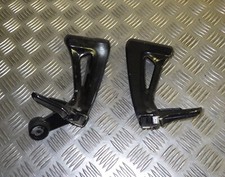 Suzuki 650 SV 99/02 - Paire Platine Repose Pied