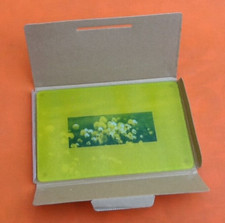 Planche à découper en verre Couleur : Jaune Décor floral 4 patins antidérapant