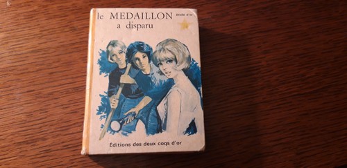 Médaillon disparu - a,