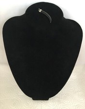 PENDENTIF RESINE/ METAL ARGENTE/ FORME DE GRIFFE/ ANNEES 1970