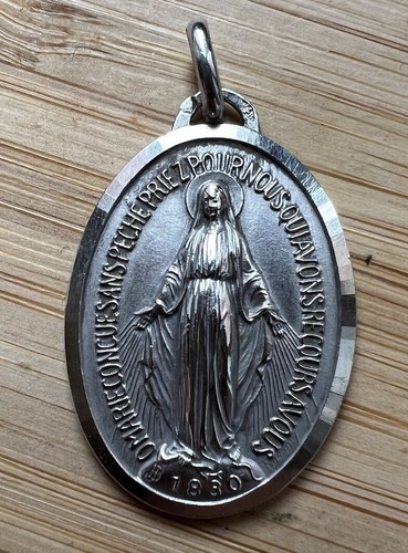 Médaille religieuse ancienne