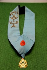 SAUTOIR  MACONNIQUE     19 EME  DEBUT  20 EME