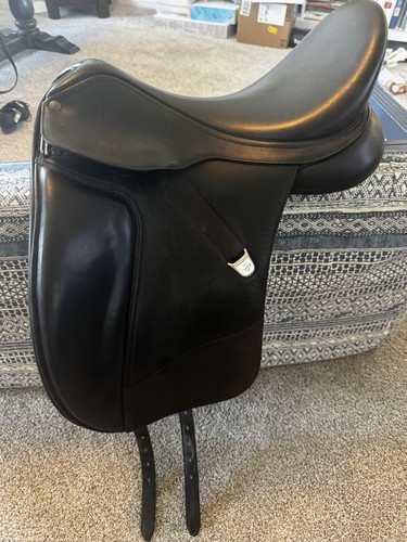 Bates black dressage - 18”,