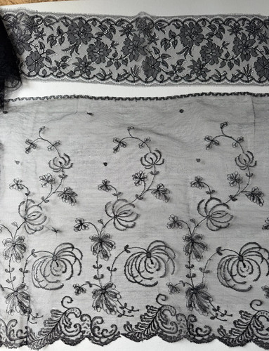 Dentelle ancienne fine - ancienne,