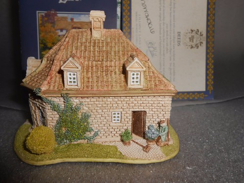 Lilliput lane vanburgh lodge - lilliput,