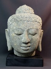 AAancienne tête du Bouddha