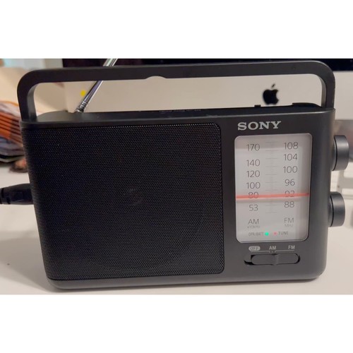 Sony icf 506 portable fm - portable, am/fm