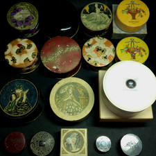 LOT 16 BOITES A POUDRE Piver