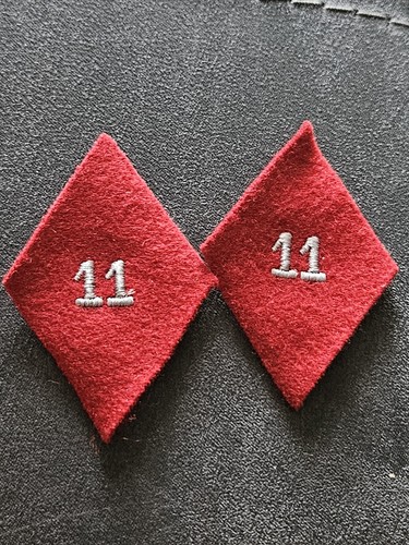 Insigne militaire paire - insigne,
