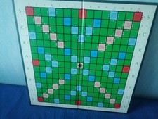 ***    PLATEAU  DE  SCRABBLE