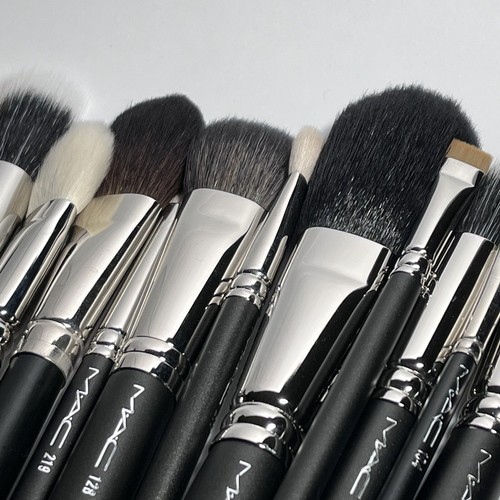 New mac brush - mac, powder