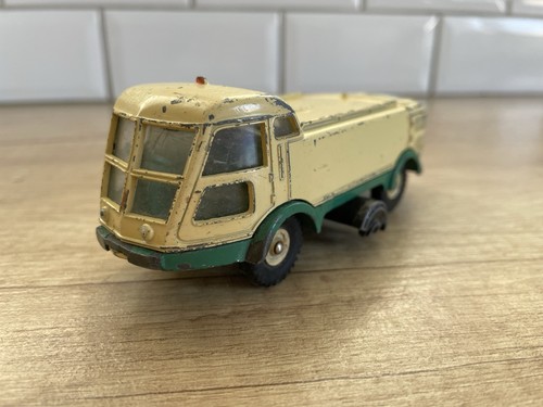 Dinky toys balayeuse - toys, lmv
