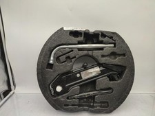 Cric (Ensemble depannage) VOLKSWAGEN SCIROCCO 3 PHASE 1 COUPE 1K0012115F