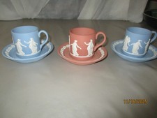 WEDGWOOD  lot de 3 TASSES À