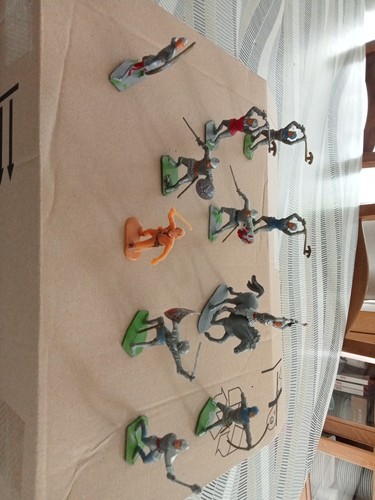 Petits soldats plastique - petits,