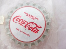 COCA COLA®  MAGNET LA CAPSULE 6.5 cm Ø  NEUF BSOUS BLISTER