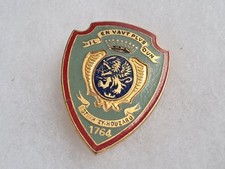 Un insigne militaire  " 3° Régiment de Hussards " H 170.