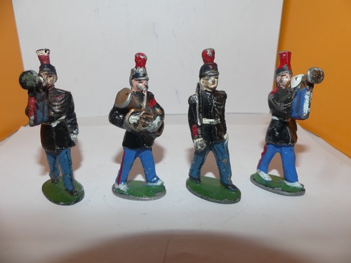 Lot figurines quiralu - ,