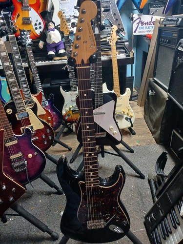 Minty fresh fender mexican - fender,