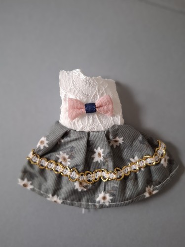 Robe grise fleurs avec - grise,