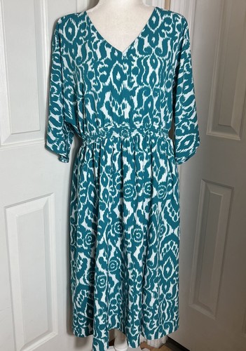 Girl with curves - with, caftan