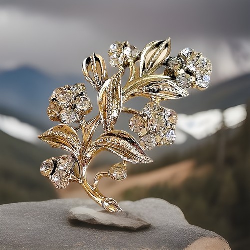 Broche florale métal doré