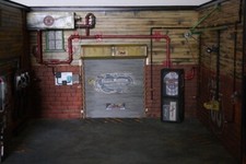 Diorama Garage américain USA ancienne grange et vestiaire 1/18 scale 1:18