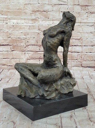 Sculpture statue femme - femme, nue
