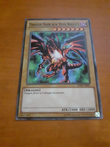 Dragon noir aux yeux - dragon,