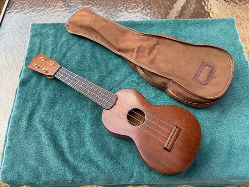 1960 martin soprano ukulele - 1960's,
