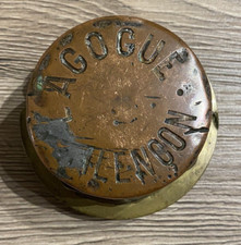 ANCIEN CACHE MOYEU BOUCHON A