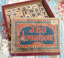 ANCIEN JEU ALPHABÉTIQUE dans sa BOITE D'ORIGINE vers 1920