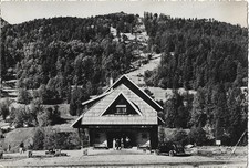 SERRE-CHEVALIER - le téléphérique - gare de départ - automobile