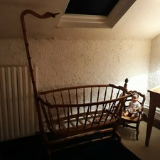 berceau ancien tête de cygne balancelle avec matelas et 2 parures