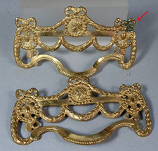 1 paire poignées de commode ou autre ameublement laiton doré C757