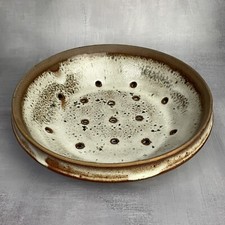 ROGER JACQUES égouttoir /  faisselle / moule en grès de St Amand  Diam.~24cm